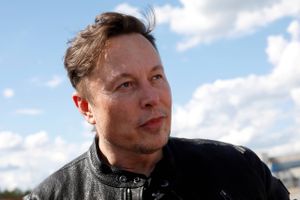 Elon Musk risikerer at skulle hoste op med 2,6 mia. dollars, hvis han taber en retssag anlagt af en gruppe af utilfredse investorer.