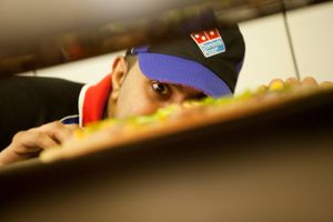Amerikanske  Domino’s Pizza vil erobre italienernes hjerter med pizzaer på en facon, de sjældent har prøvet.