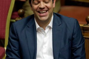 Grækenlands nedtur er hidtil prellet af på Alexis Tsipras, men varer det ved? Arkivfoto: Thanassis Stavrakis/AP