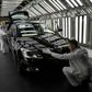 Skoda har standset produktionen af nye biler på grund af mangel på komponenter. Foto: Alexander Zemlianichenko/AP