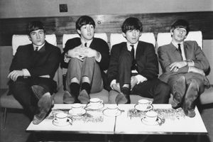 Efter flere år, hvor streamingtjenesterne ikke har kunnet indgå aftale om brug af The Beatles' sange, har gruppen nu skrevet kontrakt med ni populære tjenester. 