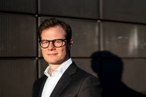 Der er problemer i den danske privatkundeforretning, erkender Carsten Egeriis, som dog glæder sig over, at både store og små erhvervskunder er tilfredse med Danske Bank.