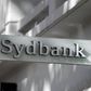 Alm. Brand Banks kunder skal fremover lede efter et Sydbank-skilt, hvis de vil i banken. Foto: PR