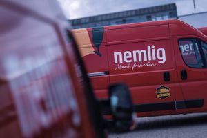 Nemlig.com tager sine kontroller op til revision, efter at en underleverandør gik konkurs to gange efter groft uforsvarlig forretningsførelse og brug af fiktive fakturaer. 