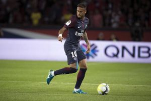 Neymar slog alle transferrekorder, da han skiftede fra Barcelona til Paris Saint-Germain. Foto: Kamil Zihnioglu/AP
