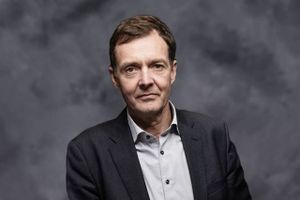 Til efteråret overtager Carsten Nørlund tøjlerne i Scandlines med en klar opgave om at styrke selskabet frem mod slutningen af årtiet, hvor der venter helt ny konkurrence fra Femern-forbindelsen. Det tager han dog med ro og lægger vægt på, at han vil lytte til medarbejderne, før han foretager ændringer, siger han i interview med MobilityWatch.