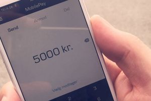 Danske Bank indstiller offentliggørelse af brugernes beskeder på Mobilepay efter skarp kritik.