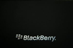 Blackberry-aktien ligger til at stige efter chip- og netværksproducenten skal betale milliarder tilbage til telefonproducenten.