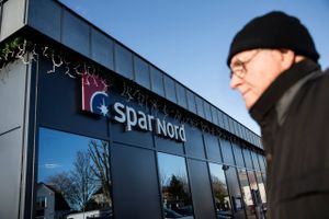 I dag går V.E. Buus ikke ind ad døren hos Spar Nord i Svenstrup, skønt han var kunde i banken i 45 år.