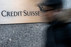 Credit Suisse har fået sit lån fra Den Schweiziske Nationalbank. Det lyder på cirka 380 milliarder kroner.