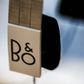 Torsdag lukkede B&O-aktien i 74,50 kr. Alligevel har den kinesiske rigmand og B&O-ejer Qi Jianhong netop betalt 85 kr. for 13,1 pct. af aktierne i selskabet.
