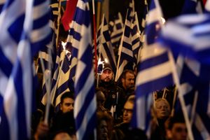 Efterhånden har ingen længere tal på de demonstrationer, som Syntagme Pladsen i hjertet af Athen har lagt fliser til, siden gældskrisen begyndte at rulle i slutningen af 2009. Foto: AP/Yorgos Karahalis