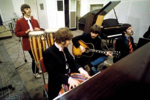 Indspilningen af ”Sgt. Pepper’s Lonely Hearts Club Band” begyndte i november 1966 og varede til langt ind i 1967. Fra venstre Ringo Starr, John Lennon, George Harrison og Paul McCartney. Foto: Apple Corps Ltd