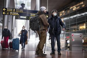 Regeringen lukker grænserne, og dermed har udlændinge ikke adgang til Danmark, med mindre de har et anerkendelsesværdigt formål. Københavns Lufthavn er ved at blive mennesketom. Foto: Liselotte Sabroe/Scanpix 2020.