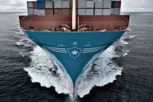 Det er endelig lykkedes Maersk at lande en aftale om grønt brændstof til rederiets CO2-neutrale skib, som forventes leveret i 2023 og som skal sejle på metanol.