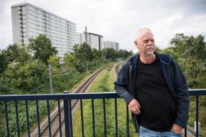 Som sædvanlig leverer den forhenværende ortopædkirurg Steffen Jacobsen spænding med blodig kant.