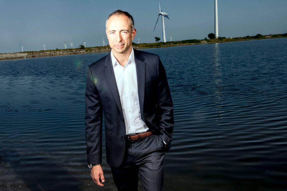 Gasmanglen i Europa giver medvind til geotermiselskabet Innargi, der er ejet af A.P. Møller Holding, ATP og NRGi. Selskabet har onsdag underskrevet sin første store rammeaftale om et milliardprojekt uden for Danmark.