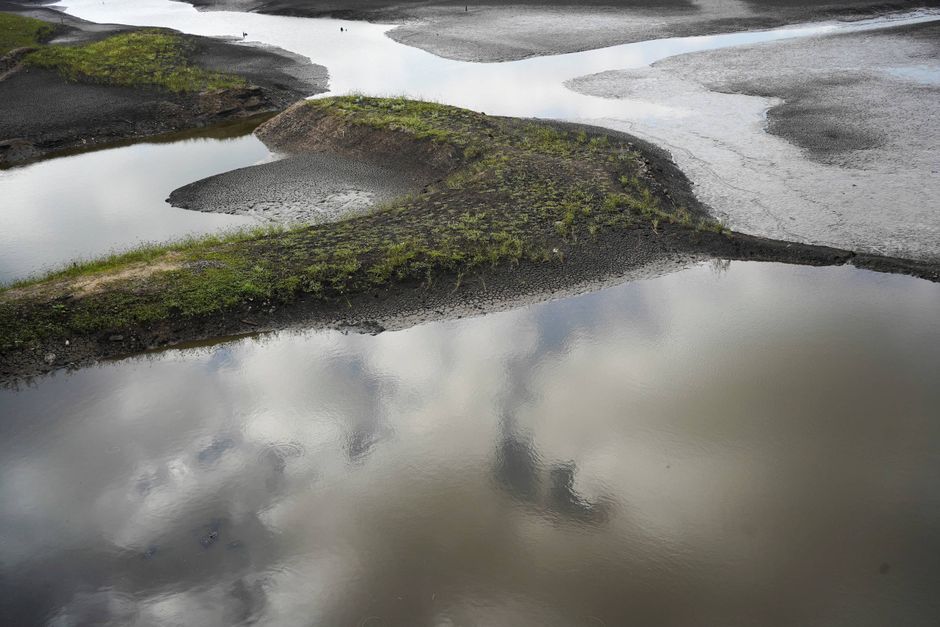 Et generelt billede af Canelon Grande-reservoiret i Uruguay midt i en historisk tørke. Foto: Mariana Greif/Reuters/Ritzau Scanpix