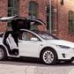 Model X er Teslas SUV med døre i mågevingestil. Foto: Tomasz Majewski Photography/Polfoto