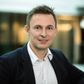 Bankdirektør Mads Skovlund glæder sig til at kunne byde kunderne velkommen igen i filialerne. Foto: Nordea