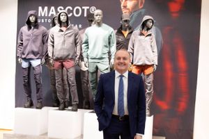Mascot International og adm. direktør Michael Grosbøl løfter salget af arbejdstøj gennem bl.a. sponsorater i motorsport. PR-foto. 