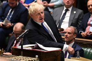 Transportminister og den nye finansminister ventes at være blandt dem, der vil bede Boris Johnson om at gå af.