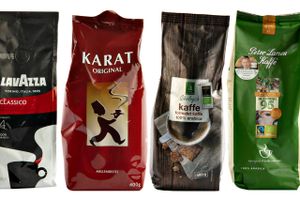 I Danmark har vi det tredjestørste forbrug af kaffe i verden, men hvilket mærke skal du gå efter, når du står foran det enorme udvalg på supermarkedernes hylder? Læs Jyllands-Postens test af filterkaffe her, og bliv klogere.
