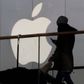 Den frække udfordrer på markedet, Apple, er blevet gumpetung. Det æder på dets image.