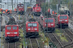 Tysk togselskab får ikke held med at stoppe togførernes rekordlange strejke ved at gå rettens vej.