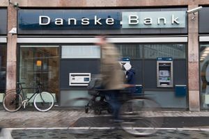 Danske Bank har direkte medvirket til hvidvask, mener hvidvaskekspert Jakob Dedenroth Bernhoft efter sønderlemmende kritik fra Finanstilsynet. Han undrer sig over, at bankens øverste ledelse ikke greb ind.