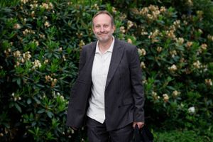 Erhvervsministeriet overtages af en af regeringslederne - nemlig Radikales politiske leder Martin Lidegaard.