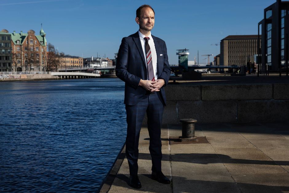 Højere fradrag for fagligt kontingent og nye krav til lønforsikringer skal sikre stærke fagforeninger med en høj organisationsgrad, lyder det fra skatteminister Jeppe Bruus (S).