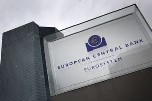 Coronakrisen har tvunget ECB til at lade seddelpressen rotere, så centralbanken kan spænde et sikkerhedsnet ud under eurolandene, indtil pandemien er overvundet. Foto: AFP/Daniel Roland  