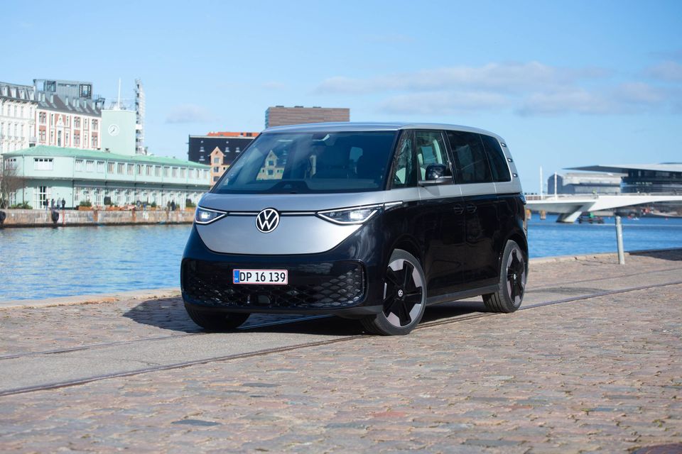 Kunderne bliver væk, og det giver kæmpebesparelser på stor VW-elbil ...