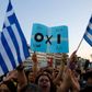 Græske demonstranter med ”nej”-skilte i Athen.