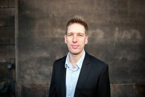 Enhedslisten hilser en stramning af leasingreglerne velkommen. Men der er brug for at gå endnu hårdere til værks, lyder det fra skatteordfører Rune Lund.