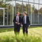 Afgående adm. direktør Lars Christensen giver topchef-stillingen i farmavirksomheden, Pharmacosmos, videre til sin søn Tobias Christensen efter 28 år ved roret. Foto: Pharmacosmos