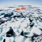 Klimaforandringerne i de arktiske egne går langt hurtigere, end klimamodellerne kan forudse, advarer forskere. Her er det isbryderen "Louis S. St-Laurent" fra den canadiske kystvagt på arbejde i Baffinbugten i Canada. Foto: Jonathan Hayward/The Canadian Press