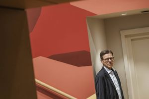 Jes Munk Hansen, topchef i Rockwool, fortæller om, hvordan man i USA har skruet op for antal sælgere, for gennemslagskraften på sociale medier og for samarbejdet med de store byggemarkedkæder.