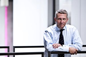 Lars Mikkelgaard-Jensen har som en af veteranerne i den danske it-branche fulgt digitaliseringen på nærmeste hold siden 1983. Og den seneste udvikling huer bestemt ikke topchefen, der nu stopper hos IBM.