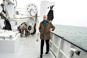EU's chefforhandler Michel Barnier besøgte i marts Thyborøn og sejlede på fisketur for at demonstrere erhvervets betydning i forhandlingerne. Nu håber Lemvigborgmester Erik Flyvholm (V), at EU husker fiskeriet, når fremtidens handelsaftale skal på plads med Storbritannien. Arkivfoto: Henning Bagger