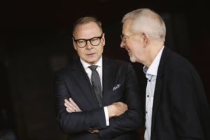 Nykredit frygter pres på den traditionsrige realkreditmodel. Koncernen står dog alene med den bekymring. De øvrige store banker afviser kritikken og ser intet behov for et opgør med enhedspriser.