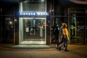 Kvinde, der blev udleveret fra Storbritannien sidste år, er tiltalt for hvidvask af 29 milliarder kroner.