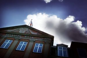 Mange af de sager, der afgøres i Pengeinstitutankenævnet i 2015 stammer tilbage fra før finanskrisen. Finansiel Stabilitet forsøger pt. at placere ansvar hos Roskilde Banks tidligere ledelse.
