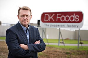 Pundets nedtur har kostet DK-Foods millioner og tvunget virksomheden til at hæve sine priser.
