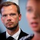 Beskæftigelsesminister Peter Hummelgaard glæder sig over, at statens hjælpepakker nu betaler løn til over 150.000 privatansatte i denne krisetid. Foto: Jens Dresling