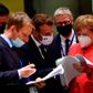 Efter mange timers forhandlinger lykkedes det EU's regeringschefer - her Spaniens Pedro Sanchez (tv), Frankrigs Emmanuel Macron og Tysklands Angela Merkel - at nå til enighed om et nyt budget og en genopretningsfond efter coronavirussen. Foto: John Thys, AFP