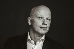 I en tid med geopolitiske rystelser og væksturo bør Europas konkurrenceevne igen på dagsordenen, lyder opfordringen fra DSV's adm. direktør, Jens Lund. 