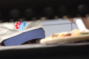 Ifølge brandingekspert Henrik Byager er fødevareskandalen i Domino's Pizza ødelæggende for både kædens brand og salg.