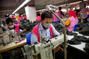 Bestseller har som de fleste i modeindustrien tøjproduktion placeret hos underleverandører ude i verden - bl.a. Bangladesh. Arkivfot: Jacob Ehrbahn.